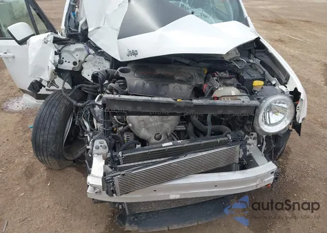 2018 Jeep Renegade Latitude 4X4 from USA, damaged, VIN ZACCJBBB4JPG93820